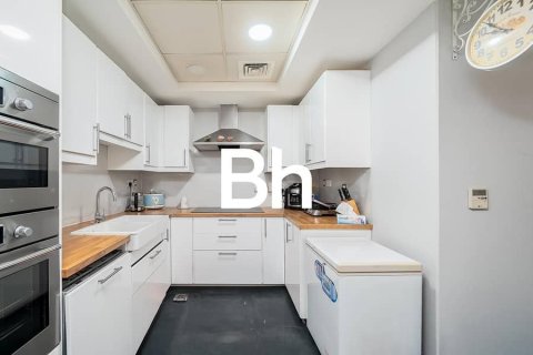 Adosado en Mudon, Dubai, 4 dormitorios, 312 m², № 57939 - foto 7