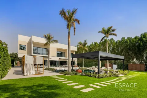 Villa in Al Barari, Dubai 6 bedrooms, 929 sq.m. № 61575 - photo 1