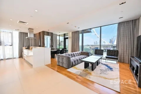 Apartment in Bluewaters, Dubai 3 bedrooms, 196 sq.m. № 61577 - photo 1