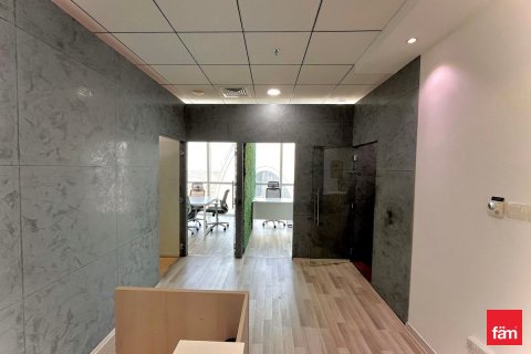 Oficina en Business Bay, Dubai, 54.4 m², № 50770 - foto 12