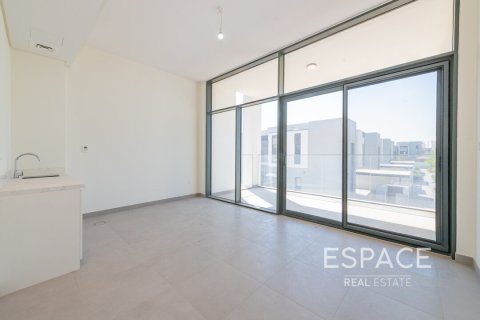 Villa in Al Furjan, Dubai 5 bedrooms, 414 sq.m. № 62311 - photo 12