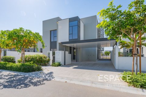 Villa in Al Furjan, Dubai 5 bedrooms, 414 sq.m. № 62311 - photo 2