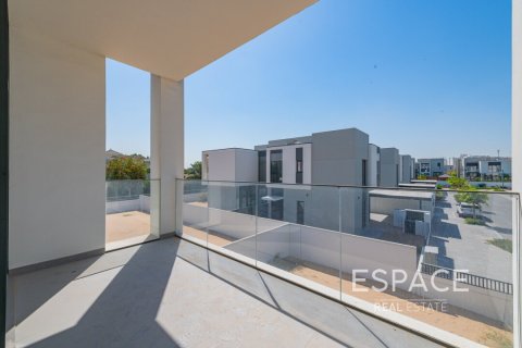 Villa in Al Furjan, Dubai 5 bedrooms, 414 sq.m. № 62311 - photo 17