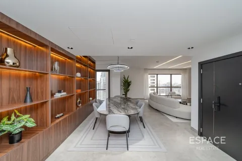 Warehouse in Jumeirah Beach Residence, Dubai 2 bedrooms, 122 sq.m. № 62320 - photo 4