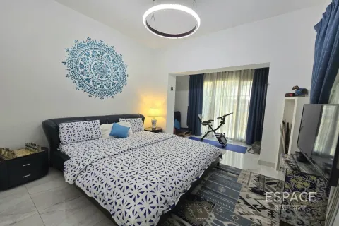Townhouse in Palmera 4, Arabian Ranches, Dubai 4 bedrooms, 581 sq.m. № 62310 - photo 8