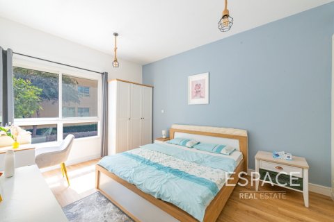 Apartment in Greens, Dubai 1 bedroom, 67 sq.m. № 62324 - photo 9