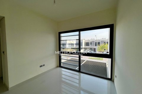 Townhouse in DAMAC Hills (Akoya by DAMAC), Dubai 3 bedrooms, 175 sq.m. № 7301 - photo 8