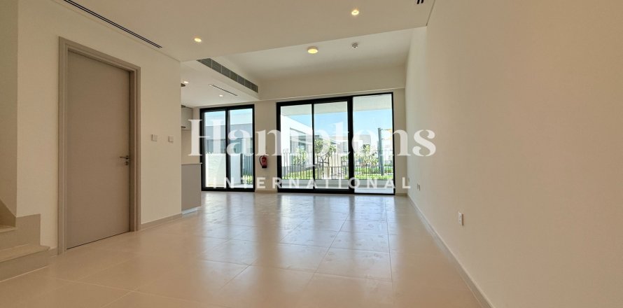 Таунхаус в Arabian Ranches 3, Дубай, 3 спальни, 120.29м², № 100648