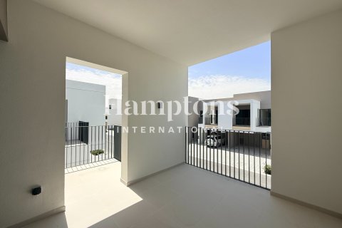 Снять в аренду таунхаус в Arabian Ranches 3, Дубай: 3 спальни, 120.28987537м², № 100648 - фото 17