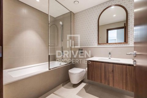Apartamento en Creek Beach, Dubai Creek Harbour (The Lagoons), Dubai, 1 dormitorio, 64.29 m², № 127030 - foto 8