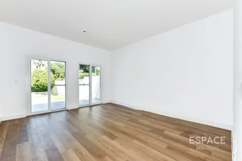 Купить виллу в The Lakes, Дубай: 3 спальни, 233м², № 64527 - фото 6