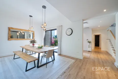 Купить таунхаус в DAMAC Hills (Akoya by DAMAC), Дубай: 4 спальни, 311м², № 64526 - фото 2