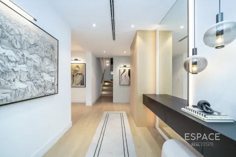 Купить виллу в The Lakes, Дубай: 4 спальни, 336м², № 64525 - фото 5