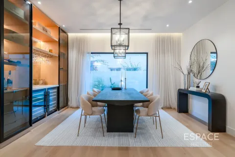 Купить виллу в The Lakes, Дубай: 4 спальни, 336м², № 64525 - фото 9