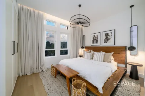 Купить виллу в The Lakes, Дубай: 4 спальни, 336м², № 64525 - фото 14