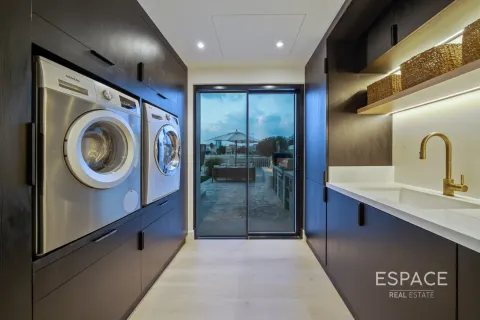 Купить виллу в The Lakes, Дубай: 4 спальни, 336м², № 64525 - фото 19