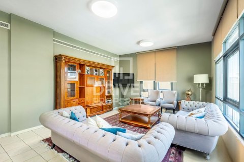 Appartement à Greens, Dubai, 3 chambres, 187 m², № 20559 - photo 2
