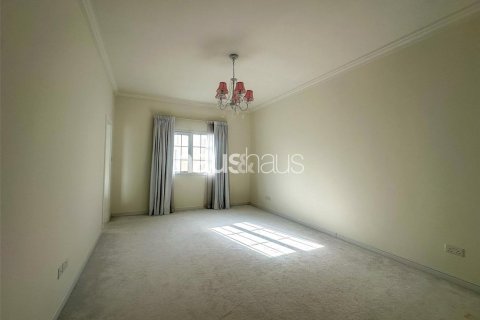 Villa en Al Barsha 1, Al Barsha, Dubai, 4 dormitorios, 324 m², № 45069 - foto 20