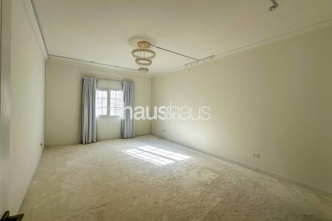 Villa en Al Barsha 1, Al Barsha, Dubai, 4 dormitorios, 324 m², № 45069 - foto 26
