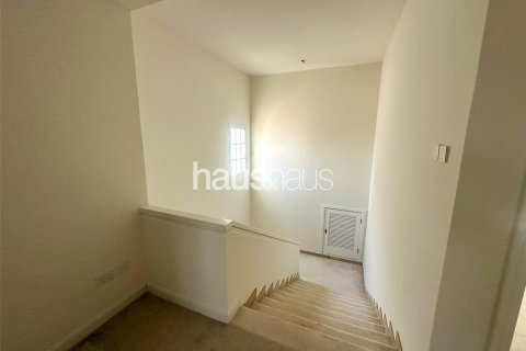 Villa en Al Barsha 1, Al Barsha, Dubai, 4 dormitorios, 324 m², № 45069 - foto 16
