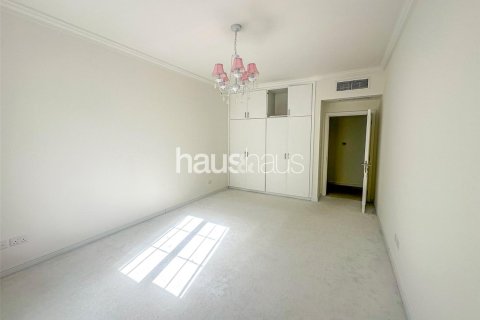 Villa en Al Barsha 1, Al Barsha, Dubai, 4 dormitorios, 324 m², № 45069 - foto 19