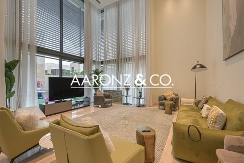 Villa in Mohammed Bin Rashid City, Dubai 4 bedrooms, 559.1 sq.m. № 78362 - photo 3