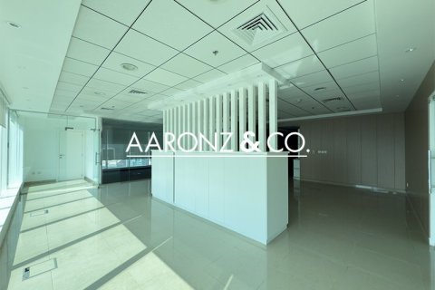 Office in Business Bay, Dubai 156.1 sq.m. № 78360 - photo 2