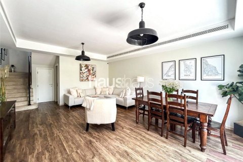 Villa in Arabian Ranches, Dubai 3 bedrooms, 228 sq.m. № 44454 - photo 2