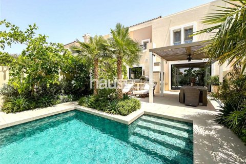 Villa in Arabian Ranches, Dubai 3 bedrooms, 228 sq.m. № 44454 - photo 1