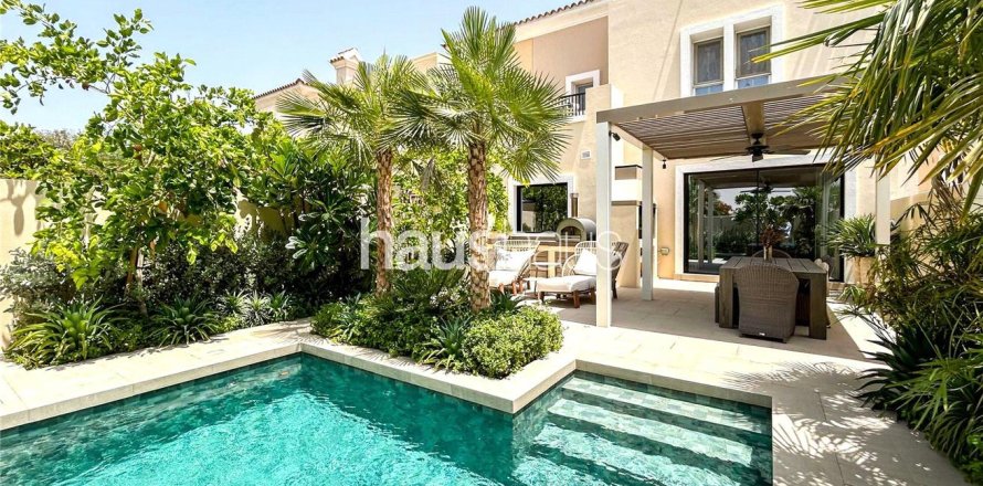 Villa in Arabian Ranches, Dubai 3 bedrooms, 228 sq.m. № 44454