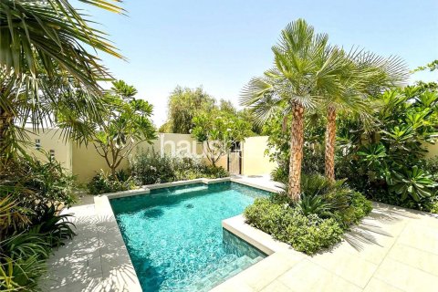 Villa in Arabian Ranches, Dubai 3 bedrooms, 228 sq.m. № 44454 - photo 15