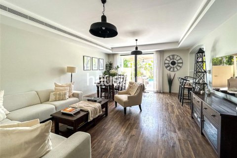 Villa in Arabian Ranches, Dubai 3 bedrooms, 228 sq.m. № 44454 - photo 6