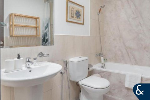 Apartamento en Jumeirah Village Circle, Dubai, 2 dormitorios, 124 m², № 99025 - foto 8