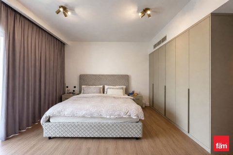 Купить виллу в Дубае: 3 спальни, 405м², № 99962 - фото 14