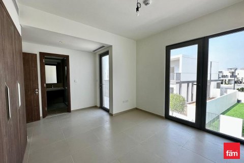 Villa in Tilal Al Ghaf, Dubai 3 bedrooms, 141.9 sq.m. № 99971 - photo 10