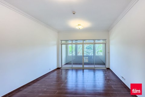 Apartment in Dubai 3 bedrooms, 242.9 sq.m. № 99972 - photo 7