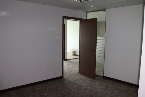 Oficina en Jumeirah Lake Towers, Dubai, 101.8 m², № 42650 - foto 15