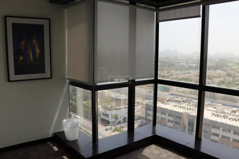 Oficina en Jumeirah Lake Towers, Dubai, 101.8 m², № 42650 - foto 18