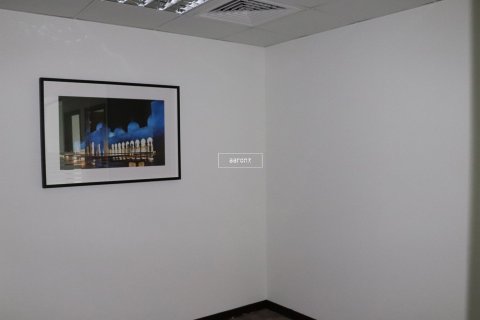Oficina en Jumeirah Lake Towers, Dubai, 101.8 m², № 42650 - foto 12