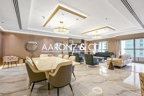Снять в аренду квартиру в Elite Residence, Дубай Марина, Дубай: 4 спальни, 295м², № 42646 - фото 3