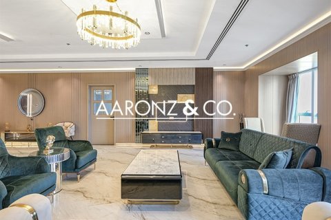 Снять в аренду квартиру в Elite Residence, Дубай Марина, Дубай: 4 спальни, 295м², № 42646 - фото 4