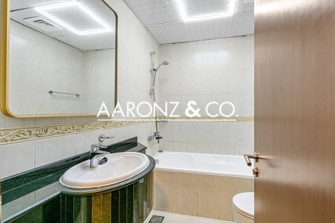 Снять в аренду квартиру в Elite Residence, Дубай Марина, Дубай: 4 спальни, 295м², № 42646 - фото 18