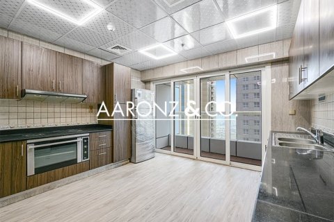 Снять в аренду квартиру в Elite Residence, Дубай Марина, Дубай: 4 спальни, 295м², № 42646 - фото 16