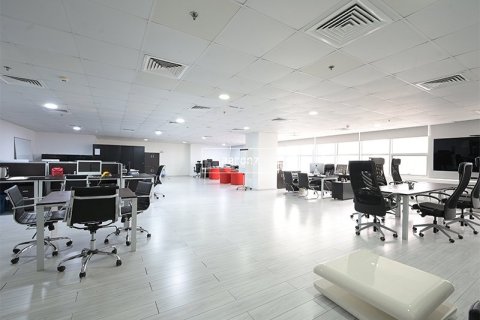 Bureau à Jumeirah Lake Towers, Dubai, 193.9 m², № 42655 - photo 1