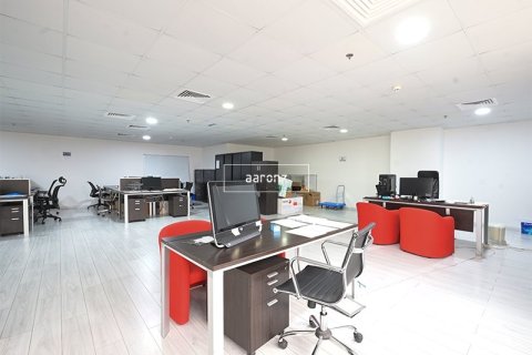 Bureau à Jumeirah Lake Towers, Dubai, 193.9 m², № 42655 - photo 9