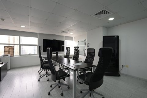 Bureau à Jumeirah Lake Towers, Dubai, 193.9 m², № 42655 - photo 6