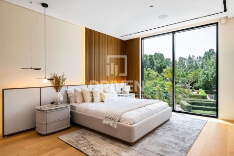 Villa in Jumeirah Golf Estates, Dubai 7 bedrooms, 876.91 sq.m. № 128774 - photo 20