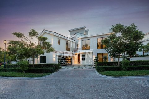 Villa in Jumeirah Golf Estates, Dubai 7 bedrooms, 876.91 sq.m. № 128774 - photo 2