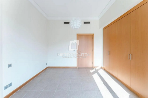Apartment in Shoreline Apartments, Palm Jumeirah, Dubai 2 bedrooms, 147 sq.m. № 73348 - photo 4