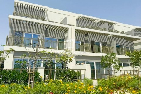 Купить таунхаус в DAMAC Hills (Akoya by DAMAC), Дубай: 4 спальни, 219м², № 16063 - фото 1